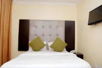 West 11 Luxury Hotels near 9Mobile Medium Experience Centre