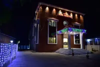Hotel Royal Executive Hotels in Shetphal