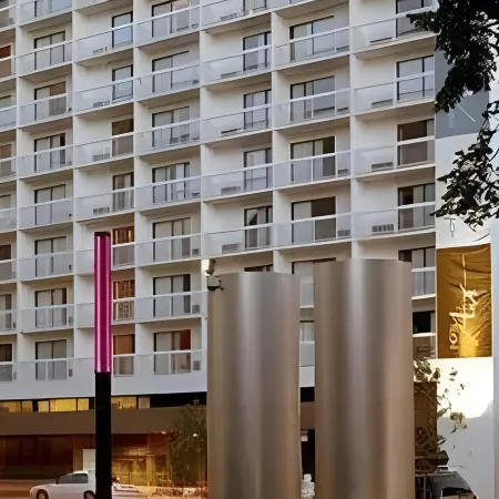 Hotel Arts