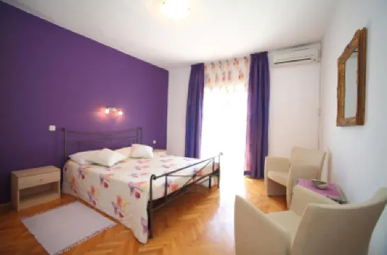 Plava Laguna /Bed and Breakfast Hotels in 