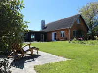 "Adrienne" - 6.4km from the Sea