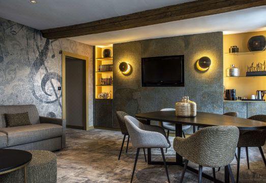 베스트 웨스턴 르 쉐발 블랑의 항구뷰