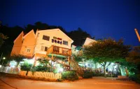 Yangsan Tiara Pension Hotels near Tongdosa Temple