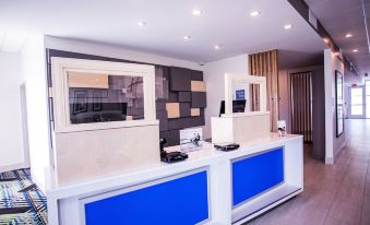 Holiday Inn Express & Suites Rehoboth Beach