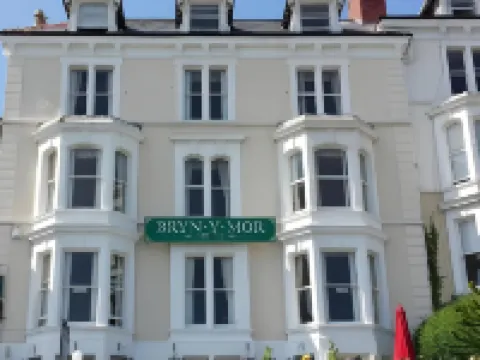 布萊恩-Y-摩爾酒店（限成人）