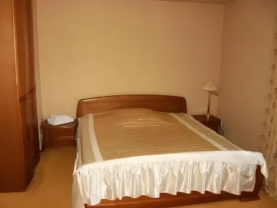 Kristall Hotel Hotel dekat Bandara Khanty-Mansiysk
