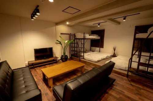 LifeHouse Ippo - Condos