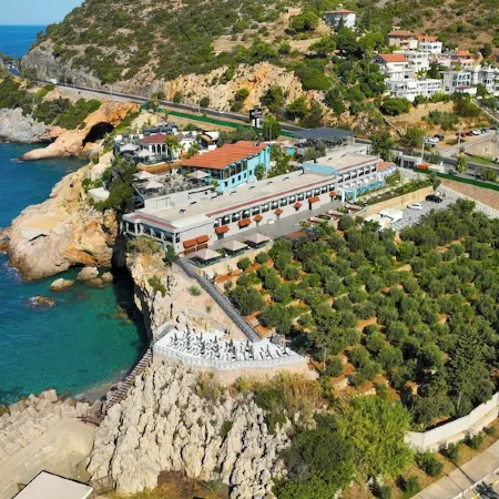 Ada Port Hotel - Adults Only Отели рядом с достопримечательностью «Cleopatra Beach»