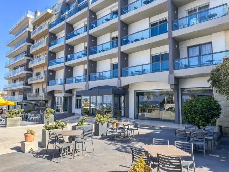 AX Sunny Coast Resort & Spa Отели в г. Сан-Пауль-иль-Бахар