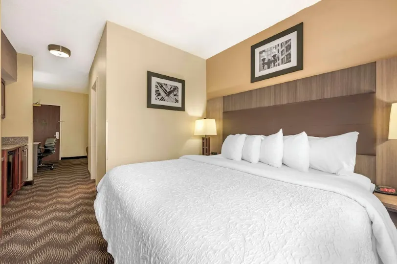 Quality Suites