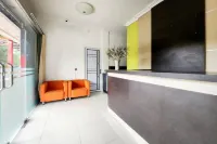 RedDoorz @ Permata Hijau Batu Aji فنادق في Sagulung