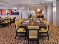 Embassy Suites by Hilton Anaheim North Hôtels à : Plaisance