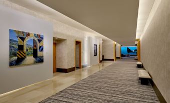 Loews Chicago O'Hare Hotel