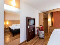 Hôtel Ibis Sisteron Hotels in Lagrand