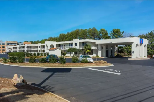 Motel 6 Newnan, GA