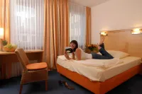 Hotel Amba Hotels near REWE