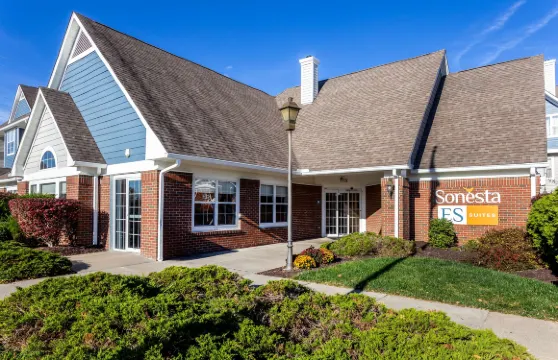 查爾斯頓索尼斯塔ES套房酒店