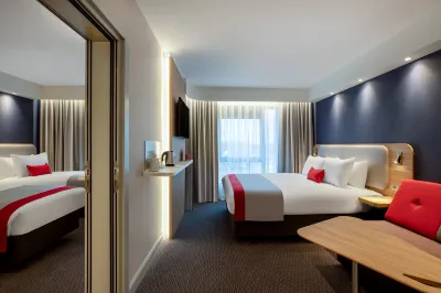 Holiday Inn Express And Suites Reims Rives De Vesle Hotels near Champagne Taittinger