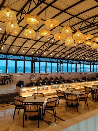 三馬林達維羅納大飯店