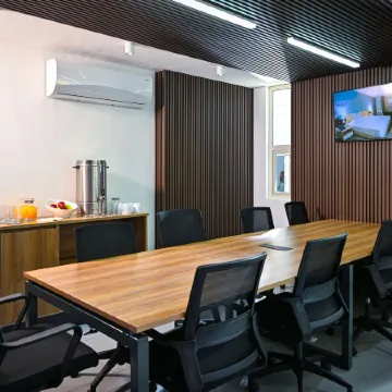 Vista Express Guadalajara Expo SureStay Collection by BW