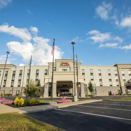 Hampton Inn & Suites Tilton Отели в г. Тилтон
