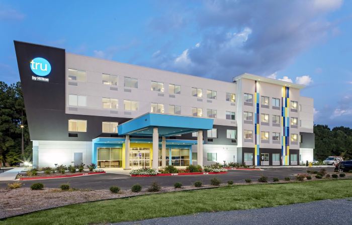 Tru by Hilton Crossett