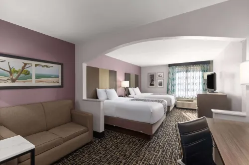 La Quinta Inn & Suites by Wyndham Snellville-Stone Mountain Hotels in Snellville