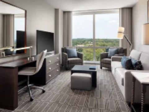 ホームウッド スイーツ バイ ヒルトン ティーネック グレンポイント ティーネックのホテル