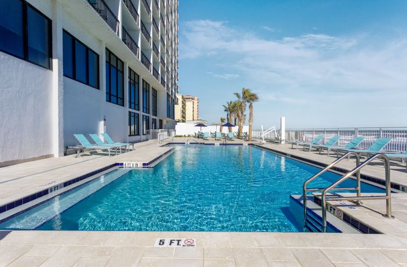 Holiday Inn Express & Suites Oceanfront Daytona BCH Shores by IHG photo 2