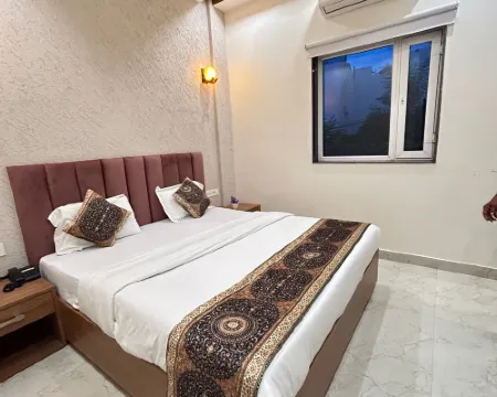 Hotel Satsang Grand Hotels in Varanasi