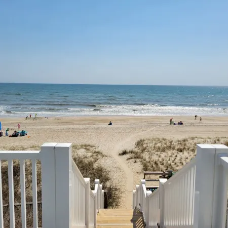 Spacious, Two Bedroom Condo at the Center of the Crystal Coast