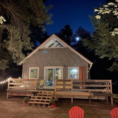 Vacation home near golf, skiing, shopping, & Private Beach Club at Lake Ossipee Hoteles en Freedom