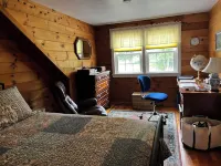 Stunning Lakefront Escape! Book Your Dream Getaway!