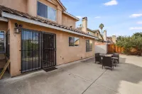 Spacious High Ceilings 5br/3bath. SF Bay Area