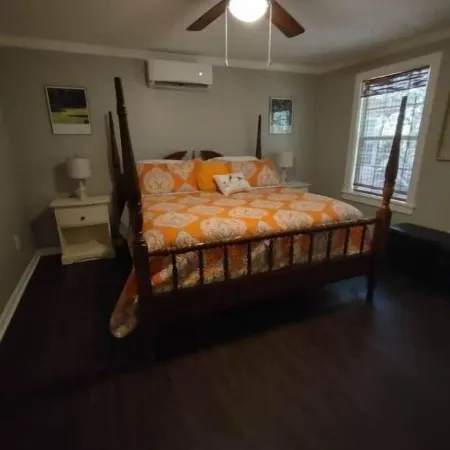 2feathers inn #1