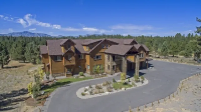14 bedroom Heavenly Estate from luxury brand Tahoe South Vacation Rentals