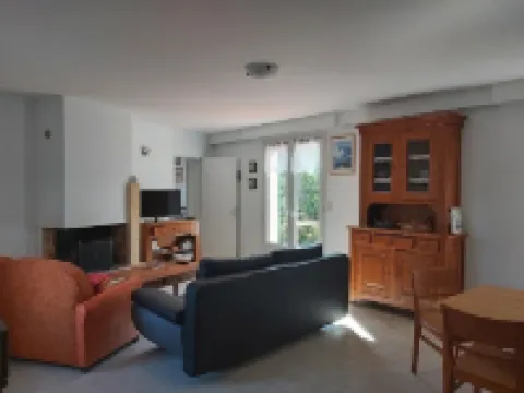 St. Gallen Denis, au calme, 3 bedrooms, with large garden, 50 mètres from the océan. Hotels in Saint-Denis-d'Oleron