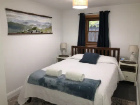 Hike & Ski Hideaway@Lake Placid, NY - 2 BR, sleeps 6, quiet, Whiteface 15m