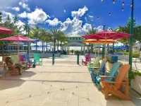 CASA COCONUT! Walk to the BEACH & Lauderdale-By-The-Sea! Resort Style Home!