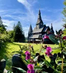 Cozy 5 star apartment with a dream view. Hiking trails and bathing lake nearby.