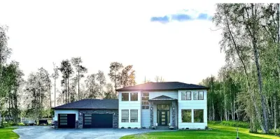 Alaska Getaway Wasilla, Alaska Hotels near Brett Memorial Ice Arena
