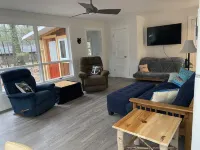 Cozy cottage just one mile from the Platte river, close to the Sleepy Bear dunes