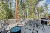 Holiday Tree House - with community pool & golf!