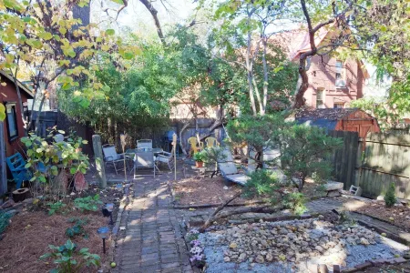 Downtown Two Bedroom Apartment in Downtown Lexington near Rupp Arena