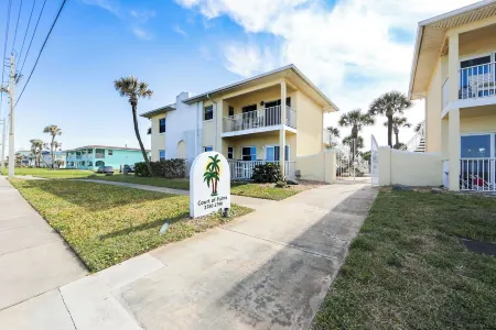 Ormond By The Sea Condo Отели в г. Ормонд-Бай-Те-Си