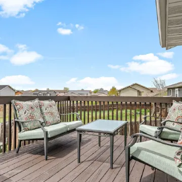 Close to Airport! Newly updated home! Great neighborhood!