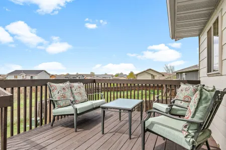 Close to Airport! Newly updated home! Great neighborhood!