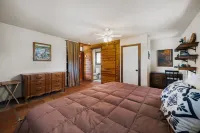 Casita Refugio- Hot Tub, Fire Pit, Views, King Bed...near wineries and breweries