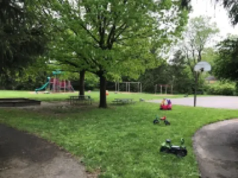 Perfect 2 BR Condo in Princeton w Parking