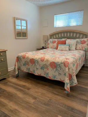 Great Location !  1 Short Block To The Boardwalk. Hotel a 